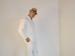XJESIDXVINDELM amateur